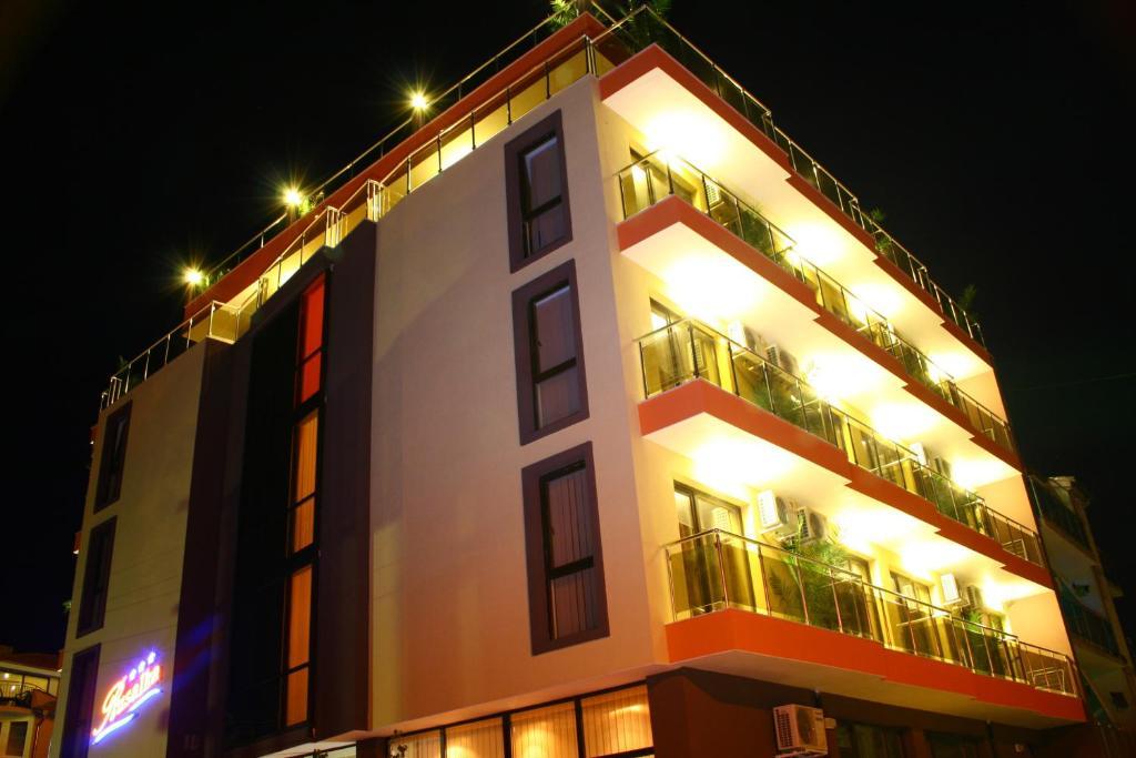 Hotel Rusalka Kiten  Exterior photo